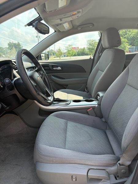 Chevrolet Malibu LS 2013