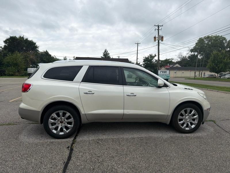 Buick Enclave CXL-2 AWD 2011