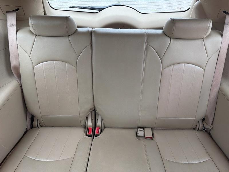 Buick Enclave CXL-2 AWD 2011