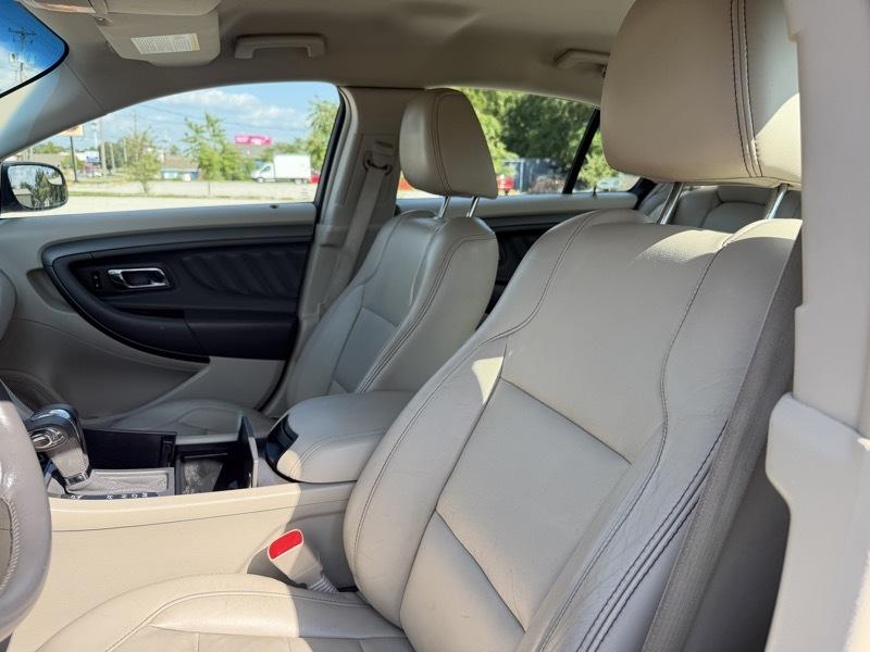 Ford Taurus SEL FWD 2012