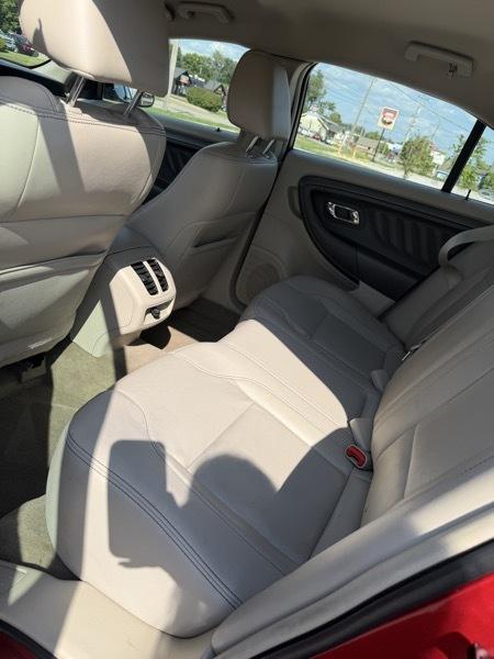Ford Taurus SEL FWD 2012