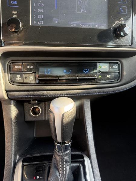 Toyota Corolla XLE CVT 2019