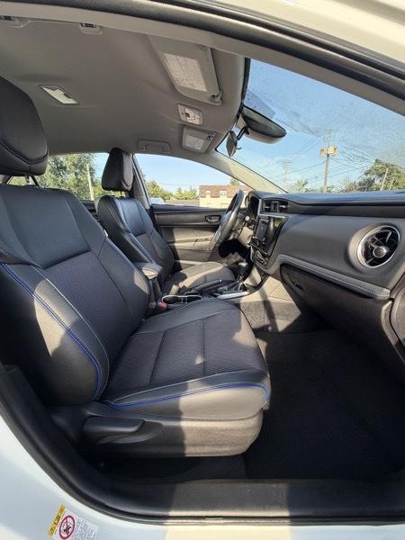 Toyota Corolla XLE CVT 2019