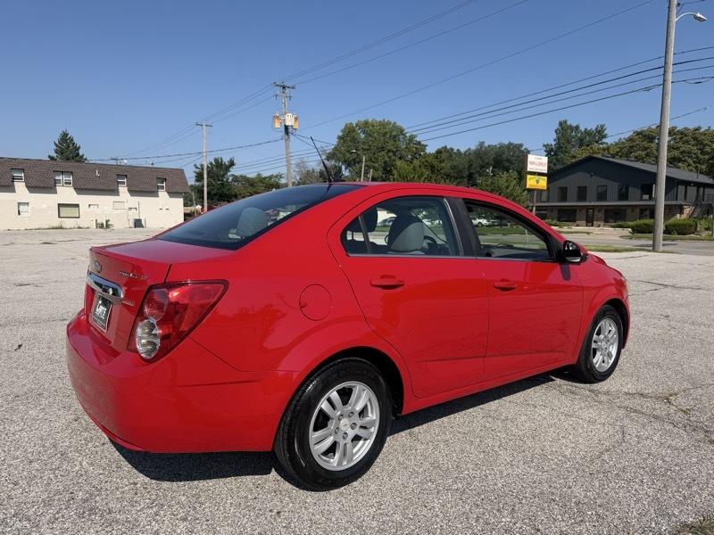 Chevrolet Sonic 1LT Sedan 2012