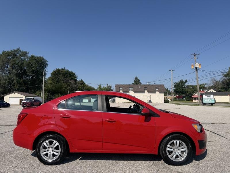 Chevrolet Sonic 1LT Sedan 2012