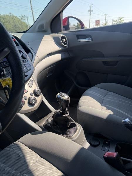 Chevrolet Sonic 1LT Sedan 2012