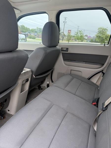 Ford Escape XLT 4WD V6 2009