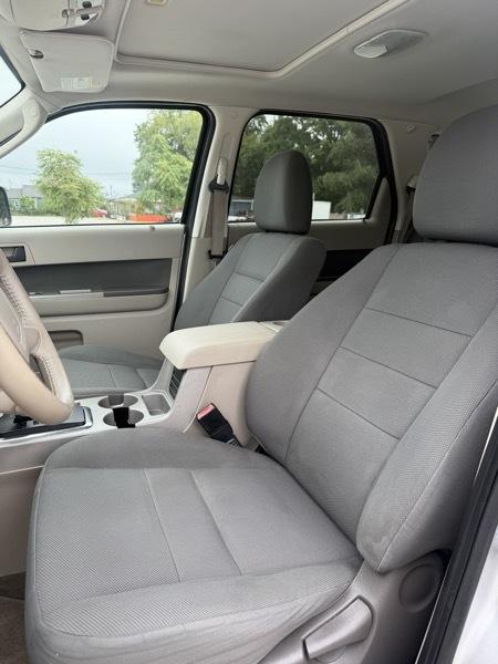 Ford Escape XLT 4WD V6 2009