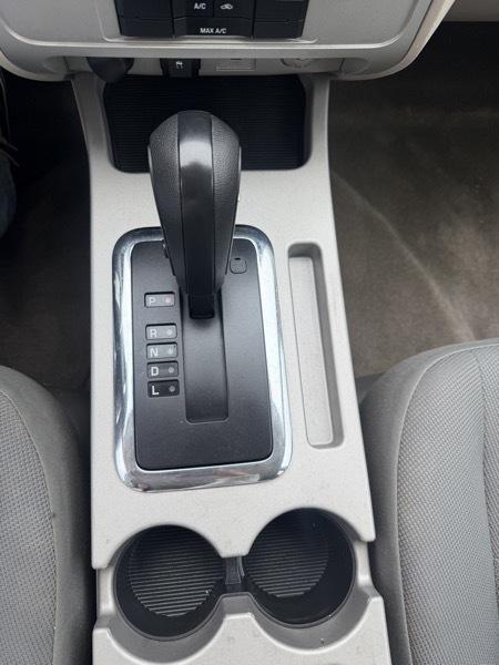 Ford Escape XLT 4WD V6 2009