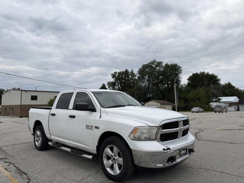 RAM 1500 4WD Crew Cab 140.5" ST 2013