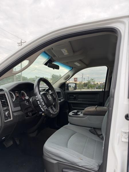 RAM 1500 4WD Crew Cab 140.5" ST 2013