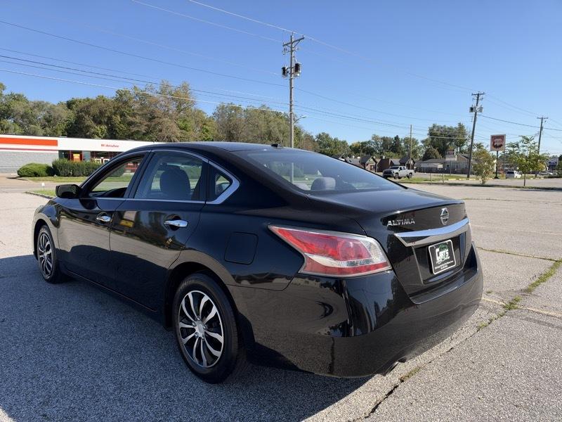 Nissan Altima 2.5 SV 2015