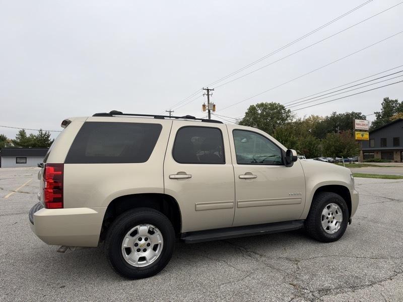 Chevrolet Tahoe LS 2WD 2012