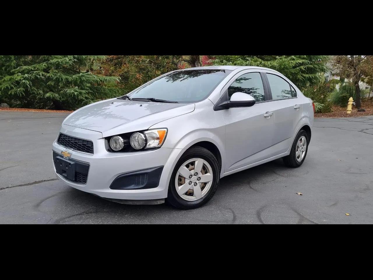 2015 Chevrolet SONIC LS 