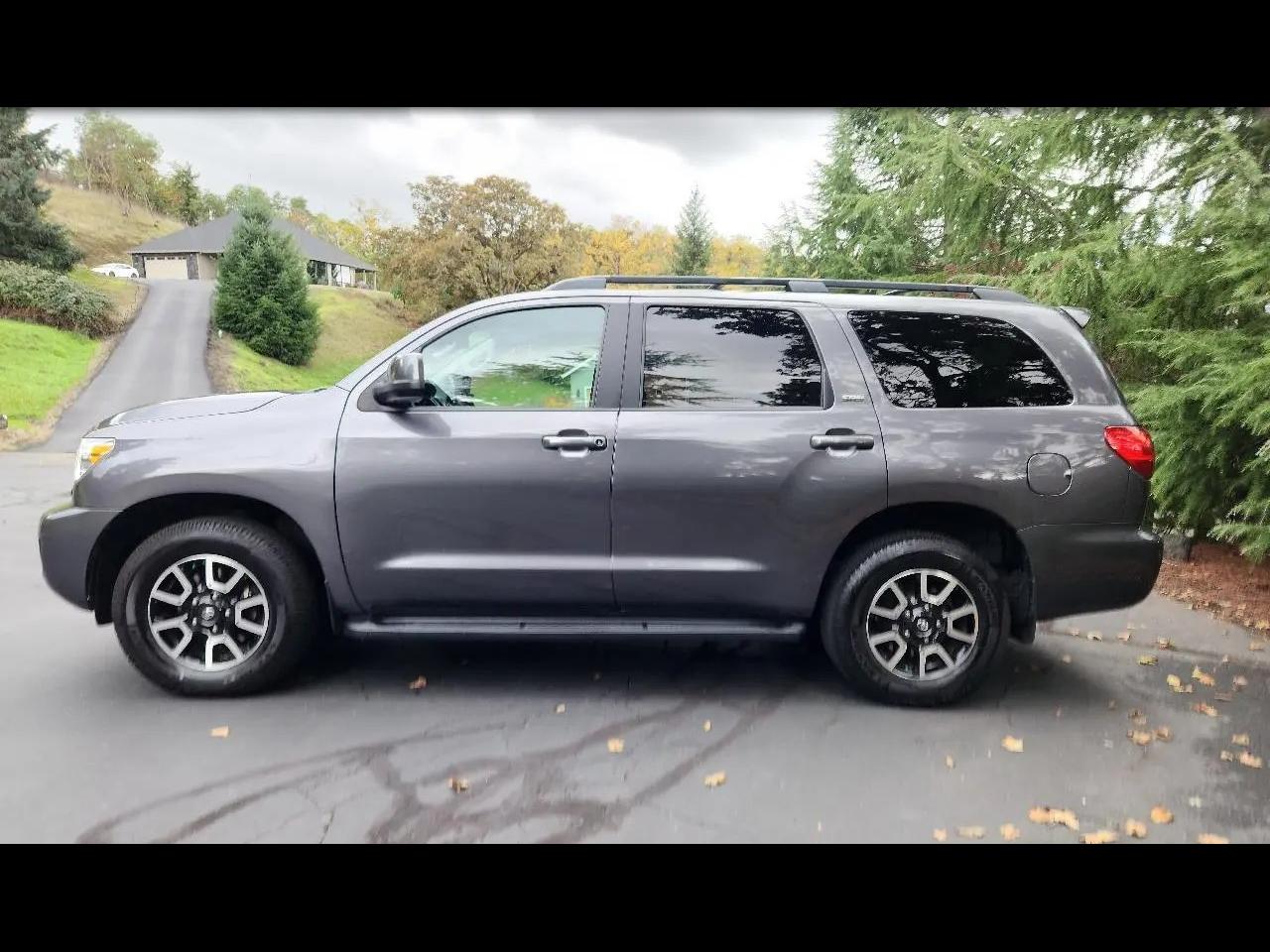 Toyota SEQUOIA SR  2014