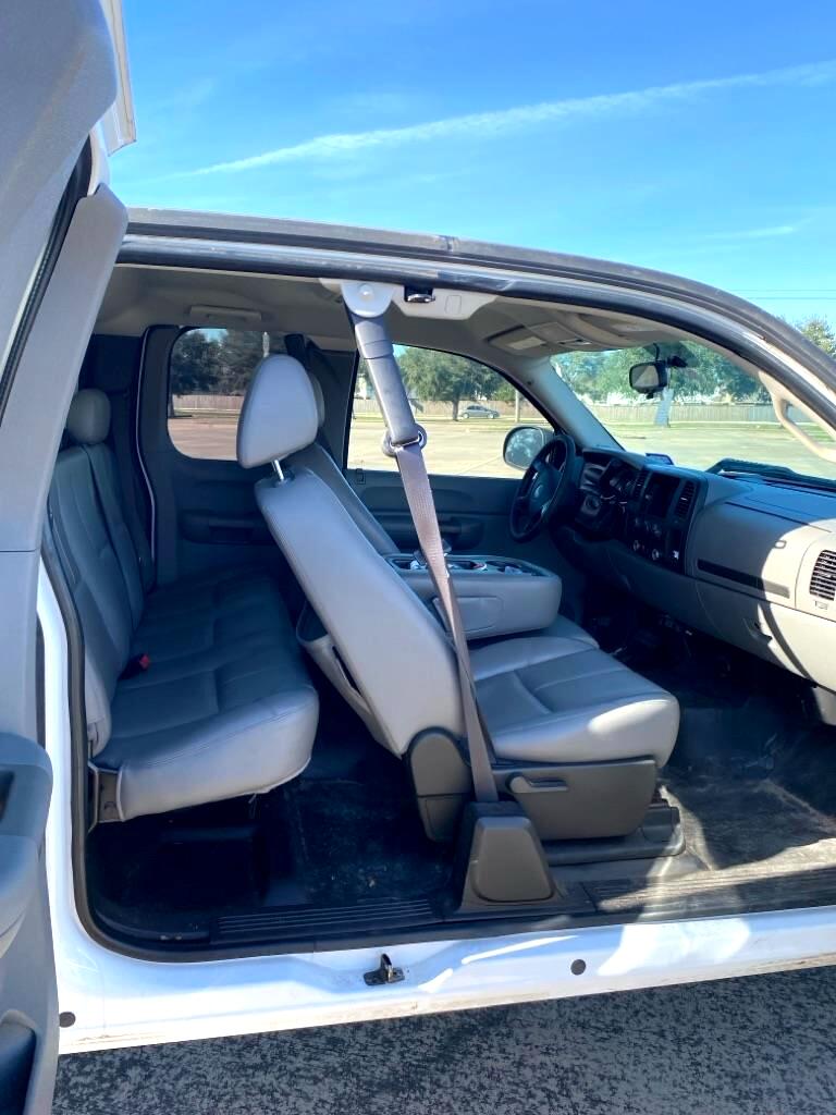 GMC Sierra 2500HD SLE2 Ext. Cab Std. Box 2WD 2008 GMC Sierra 2500HD SLE2 Ext. Cab Std. Box 2WD 2008