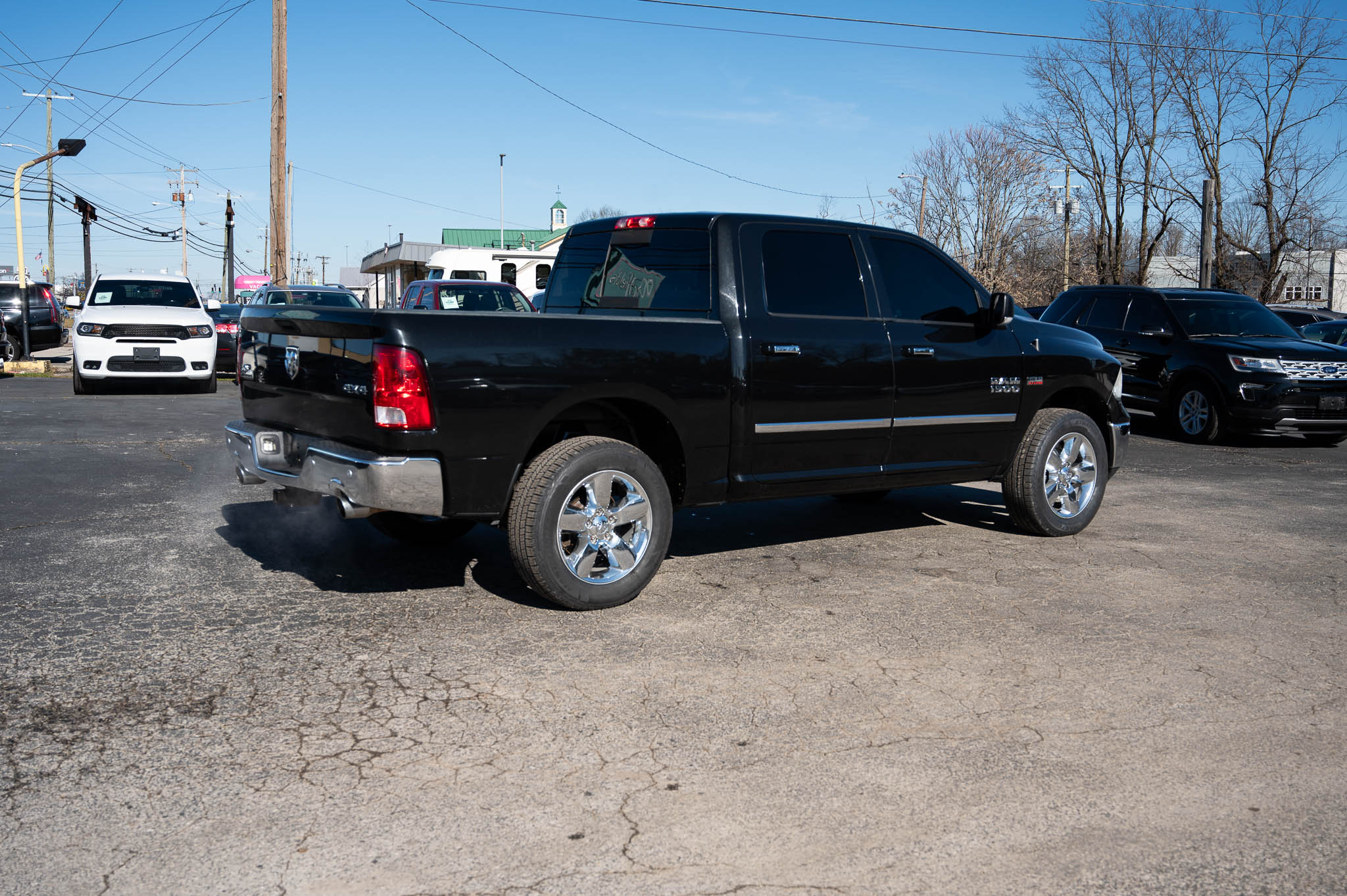 RAM 1500 SLT Crew Cab SWB 4WD 2016