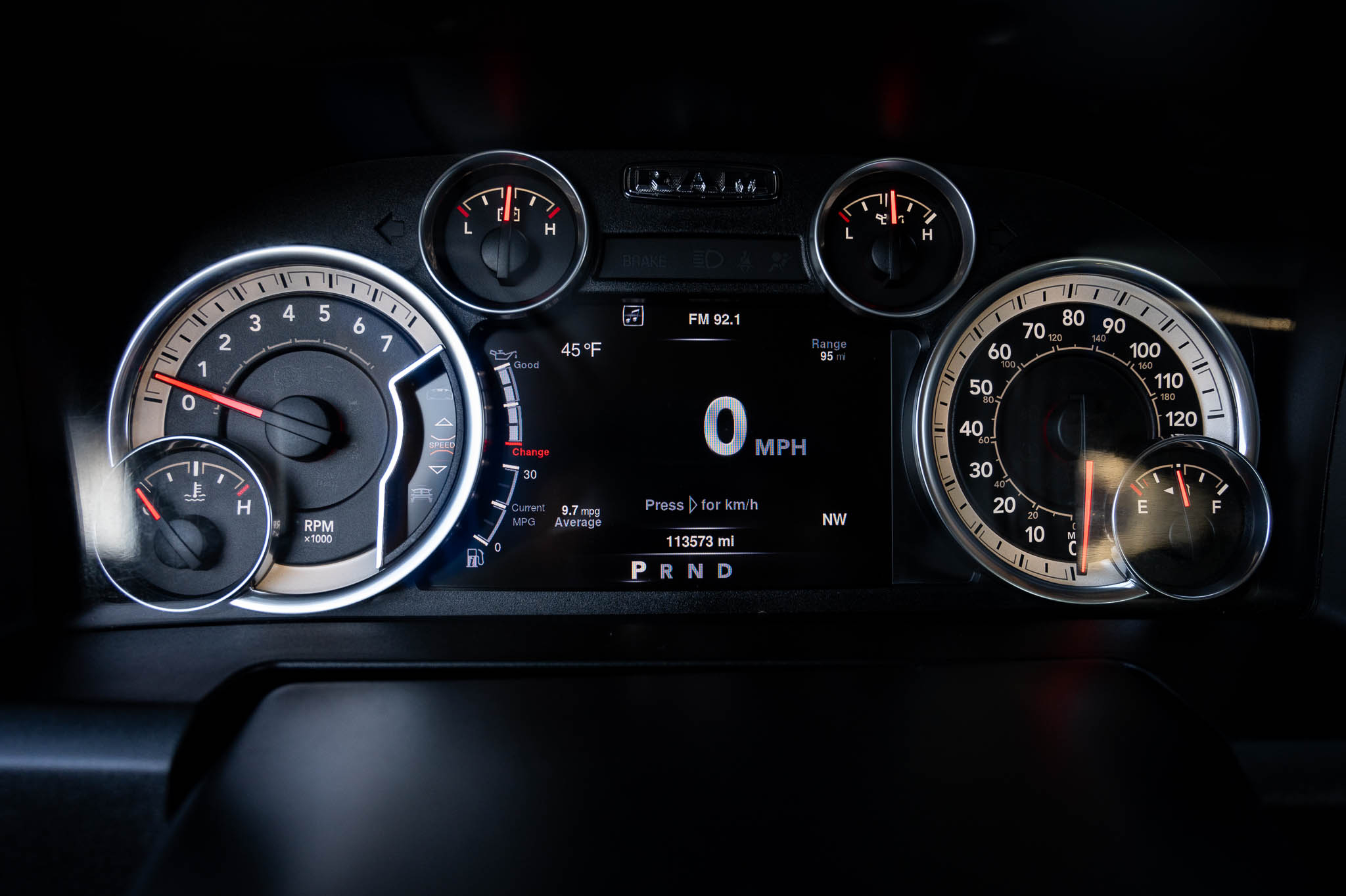 RAM 1500 SLT Crew Cab SWB 4WD 2016