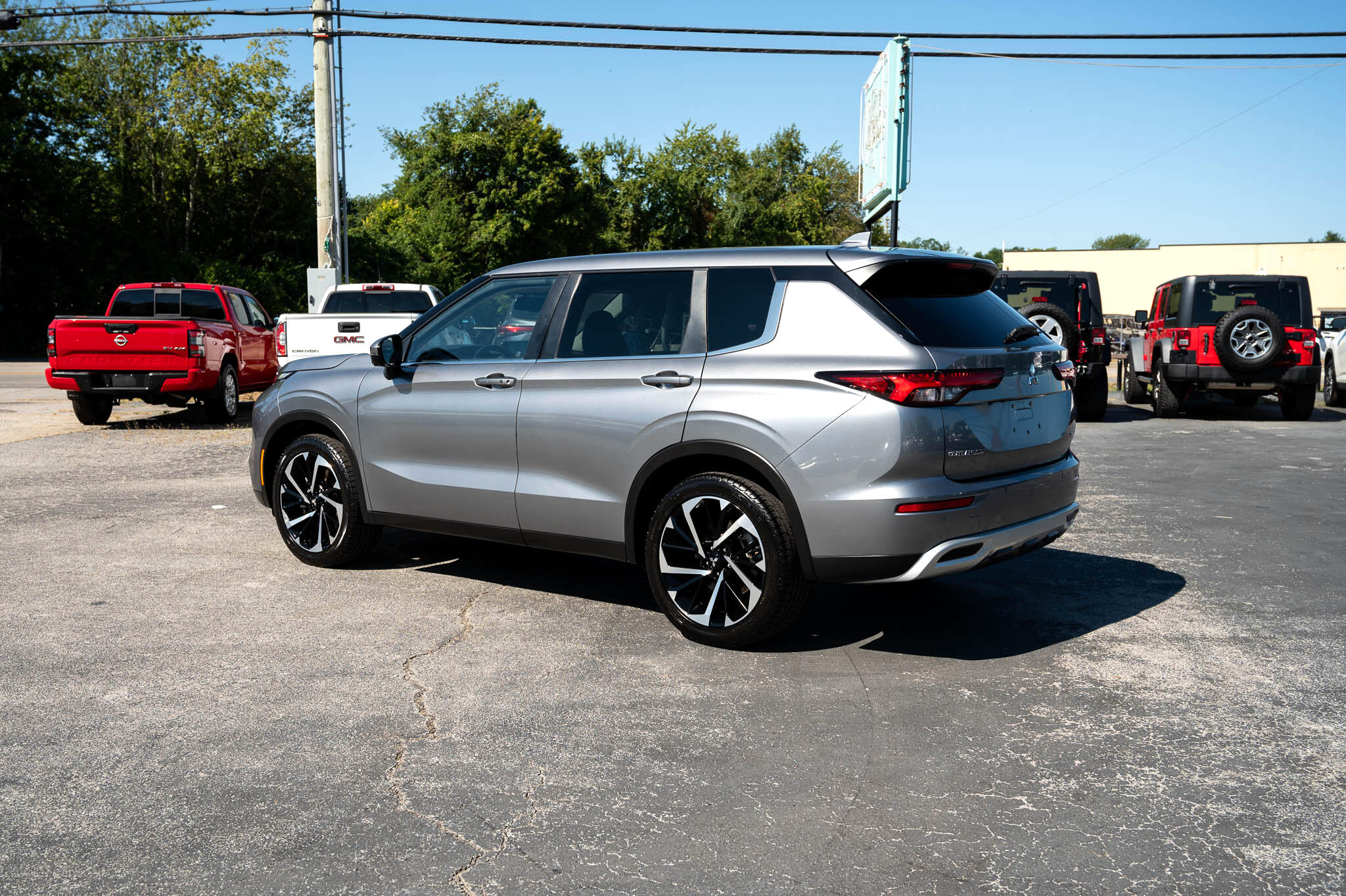 Mitsubishi Outlander SE 4WD 2022