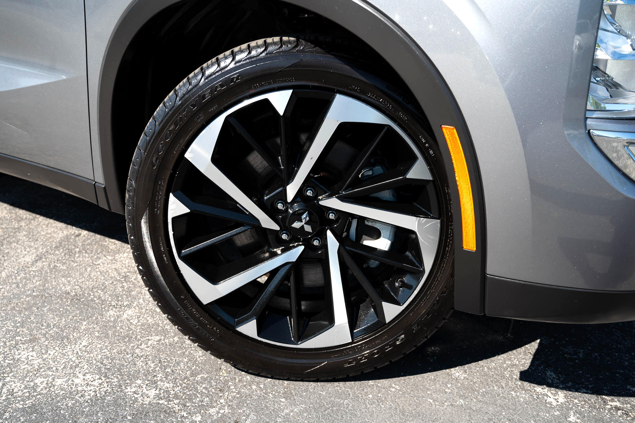 Mitsubishi Outlander SE 4WD 2022