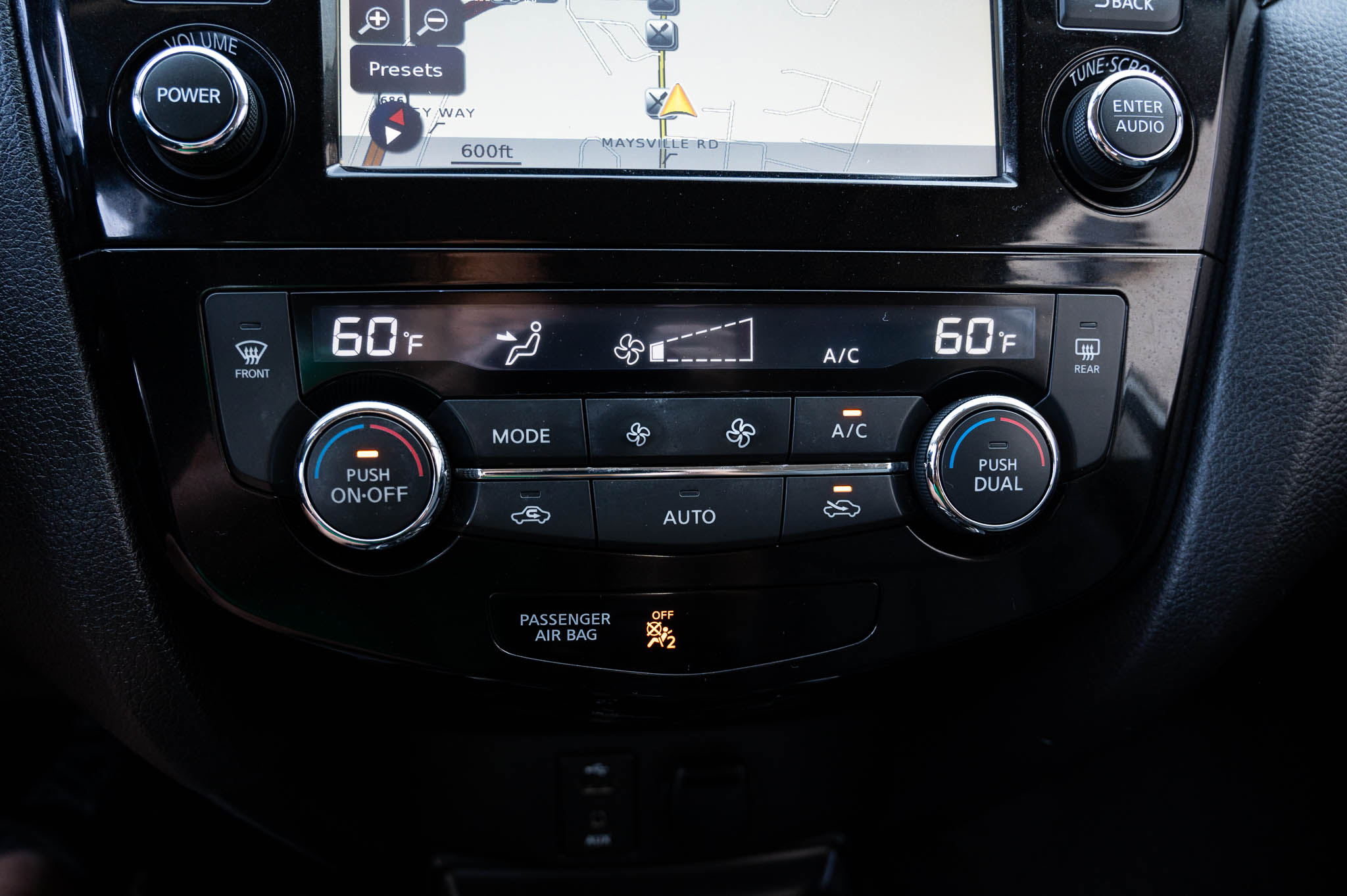 Nissan Rogue SL 4D SUV AWD 2015