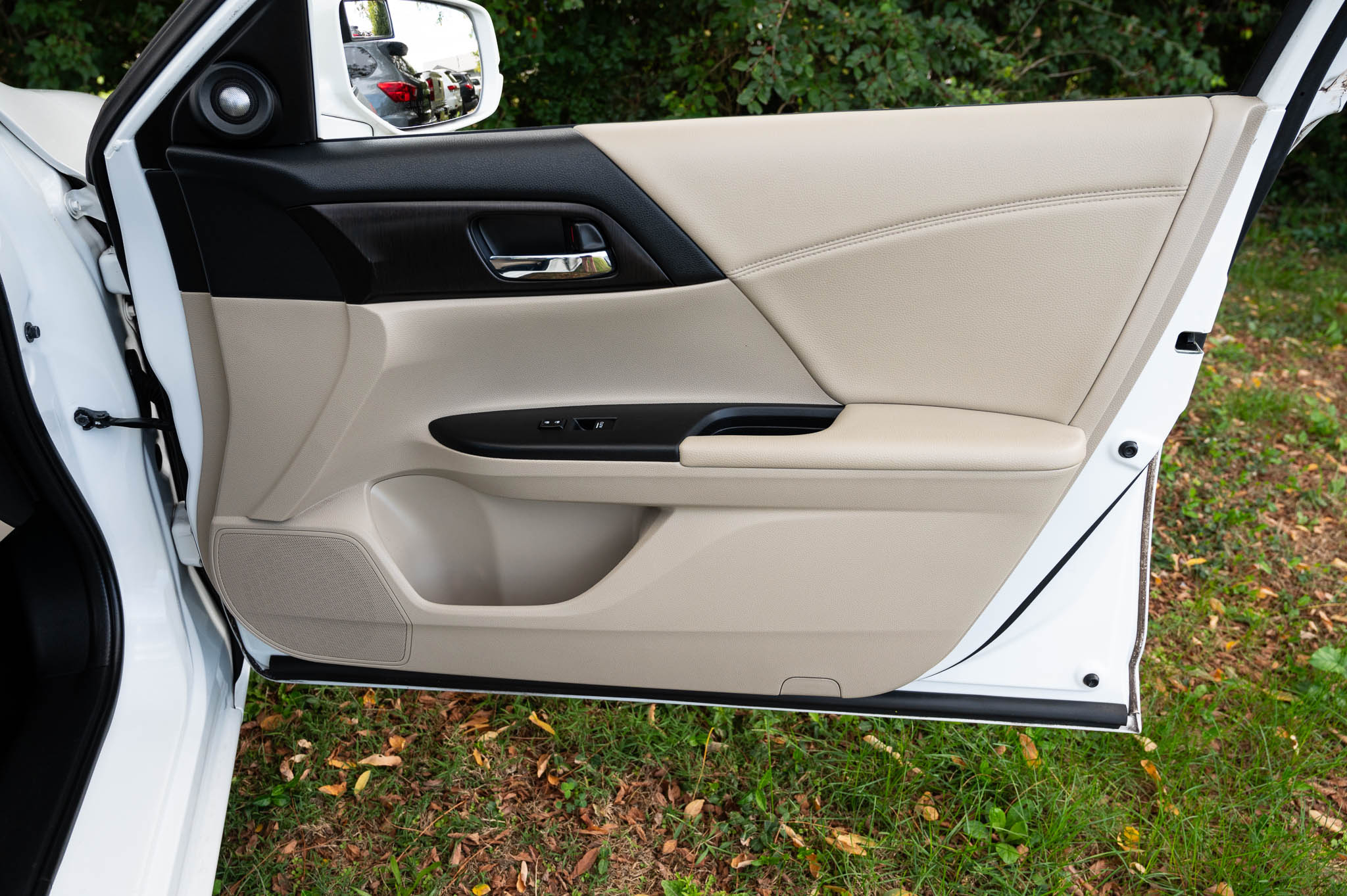 2015 Honda Accord EX-L photo 37