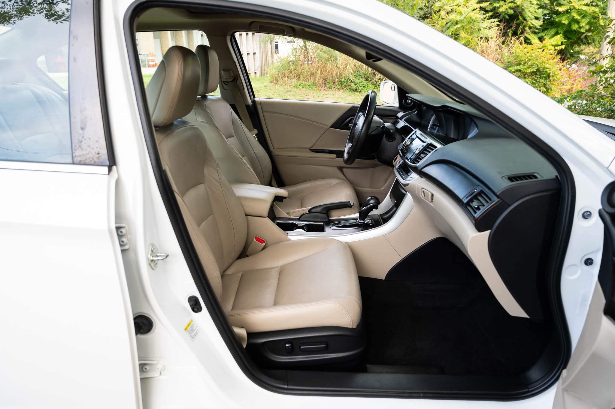 2015 Honda Accord EX-L photo 40