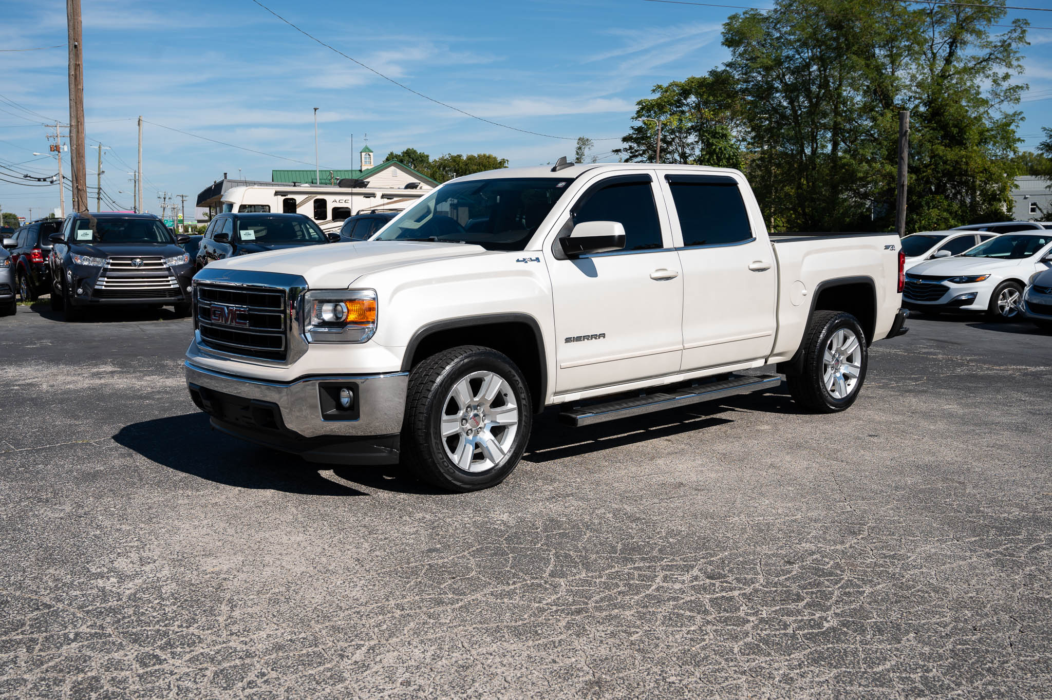 GMC Sierra 1500 SLE Crew Cab 4WD 2015