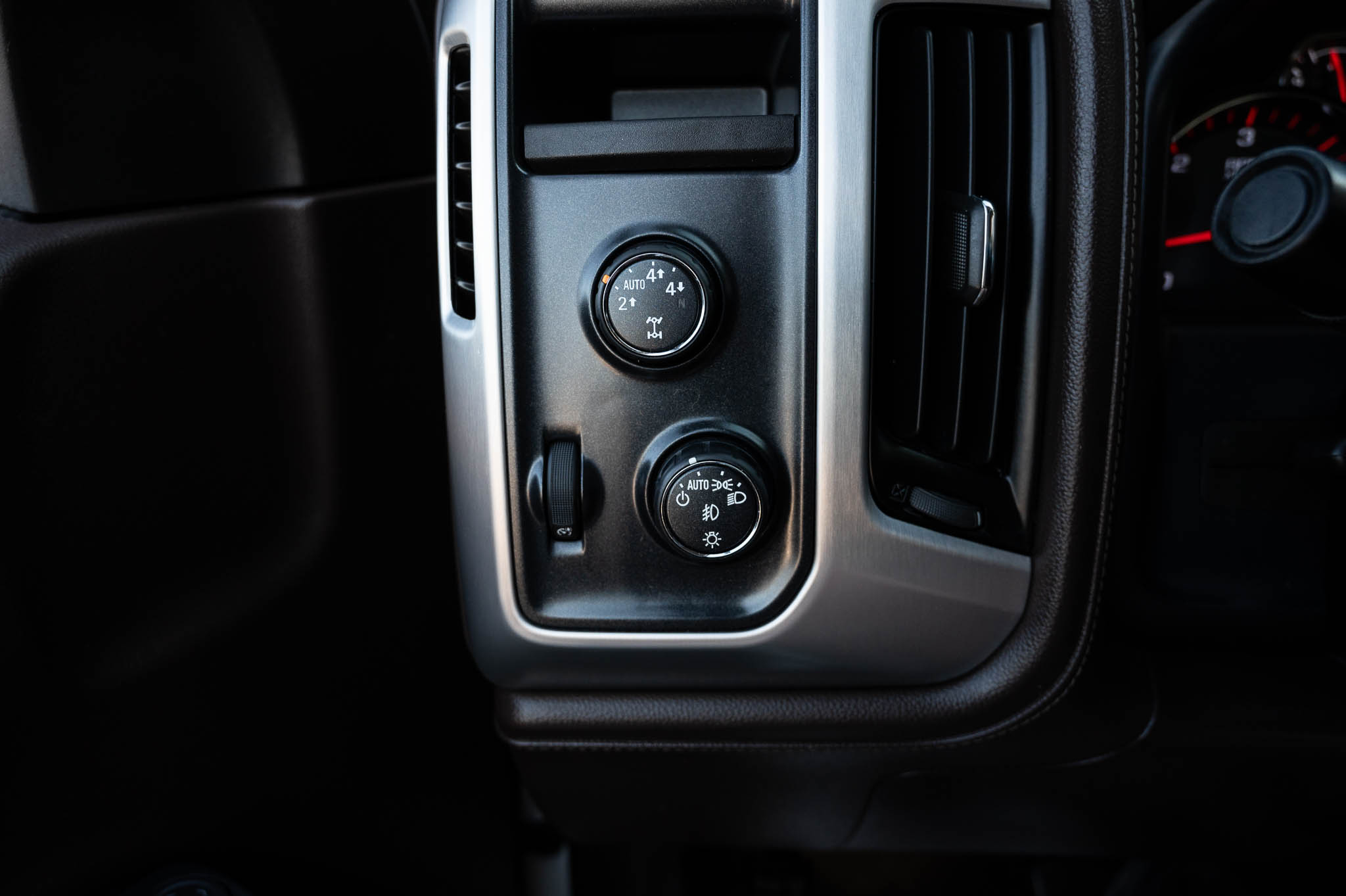 GMC Sierra 1500 SLE Crew Cab 4WD 2015