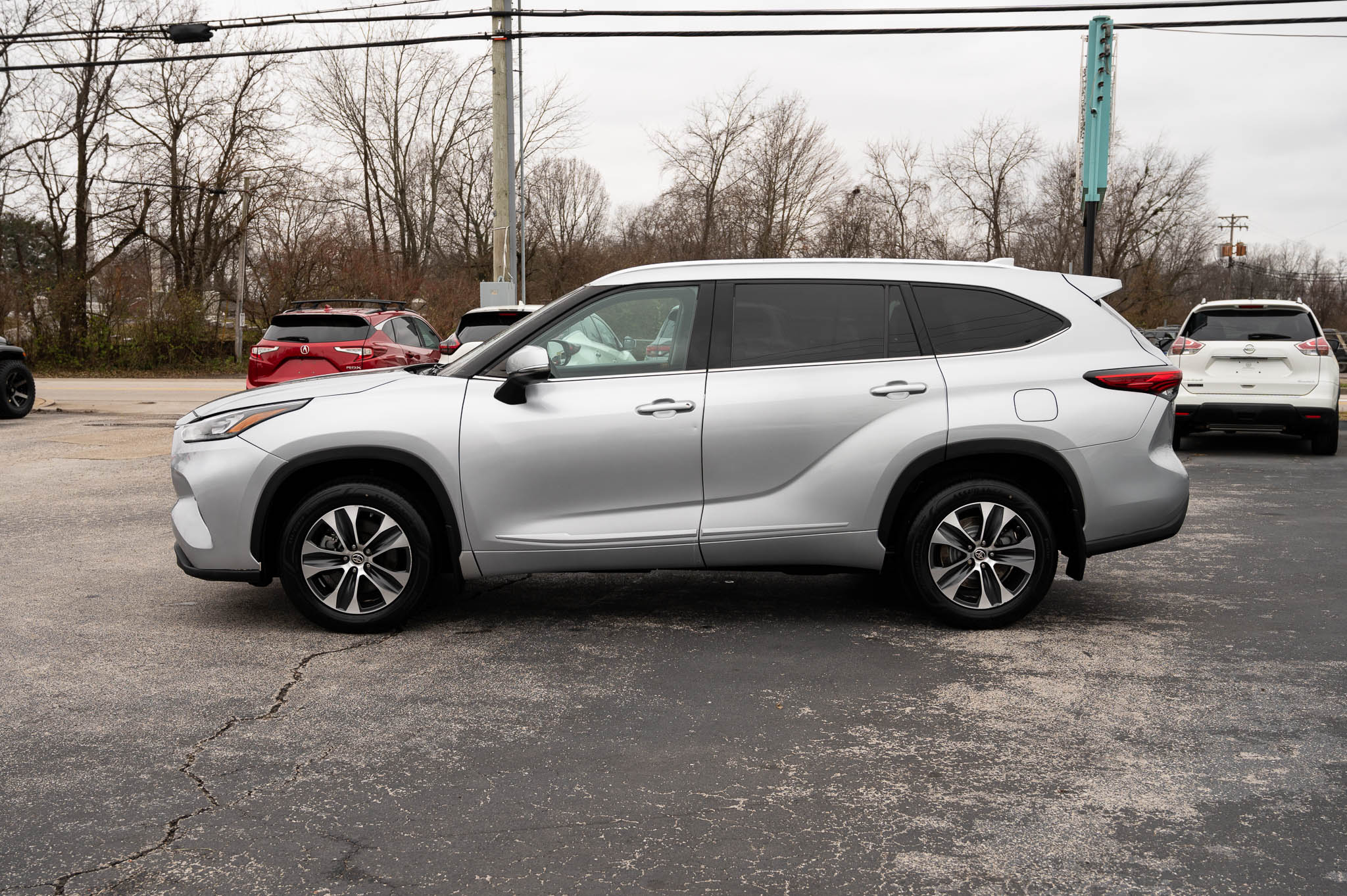 Toyota Highlander XLE AWD V6 2020