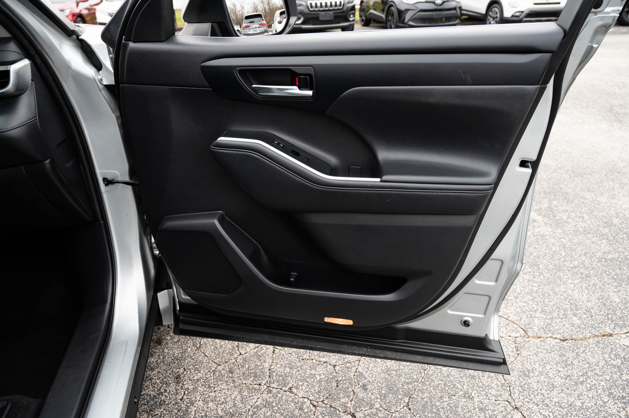 Toyota Highlander XLE AWD V6 2020