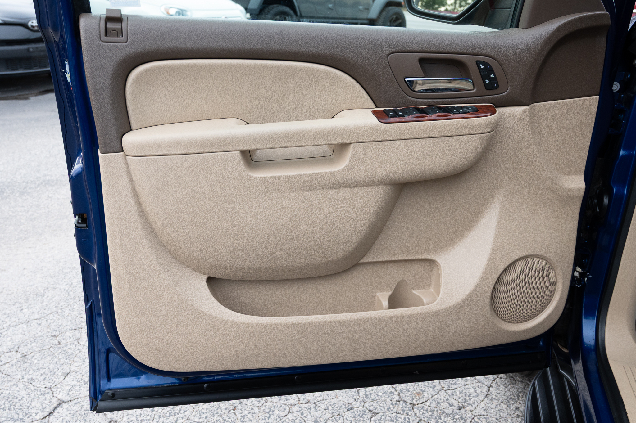 Chevrolet Tahoe LT 4WD 2012