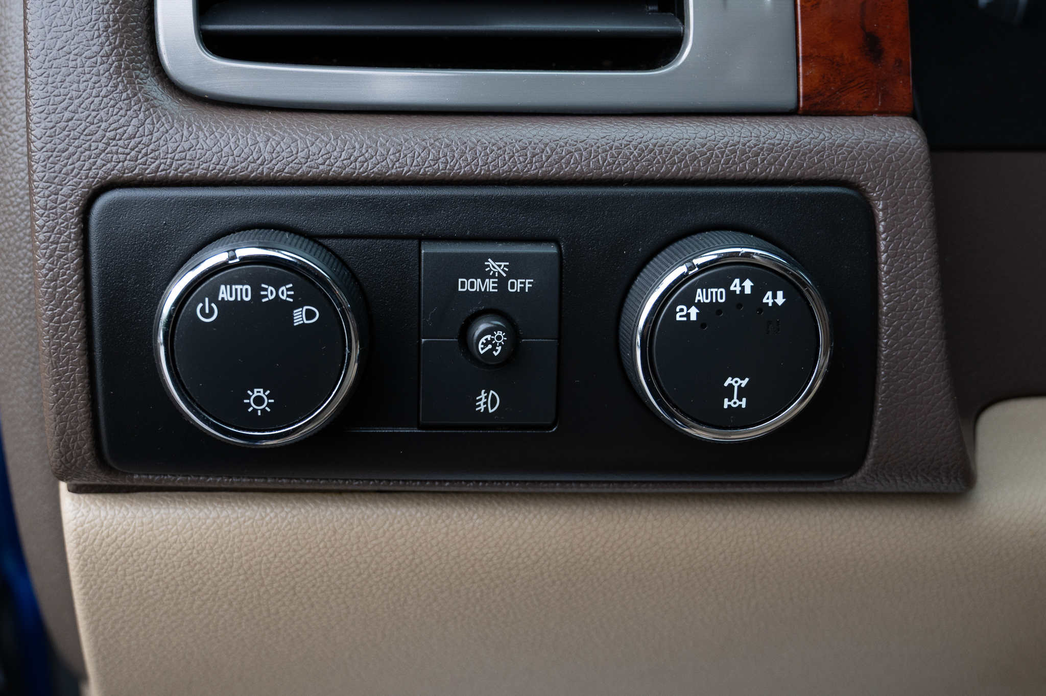 Chevrolet Tahoe LT 4WD 2012