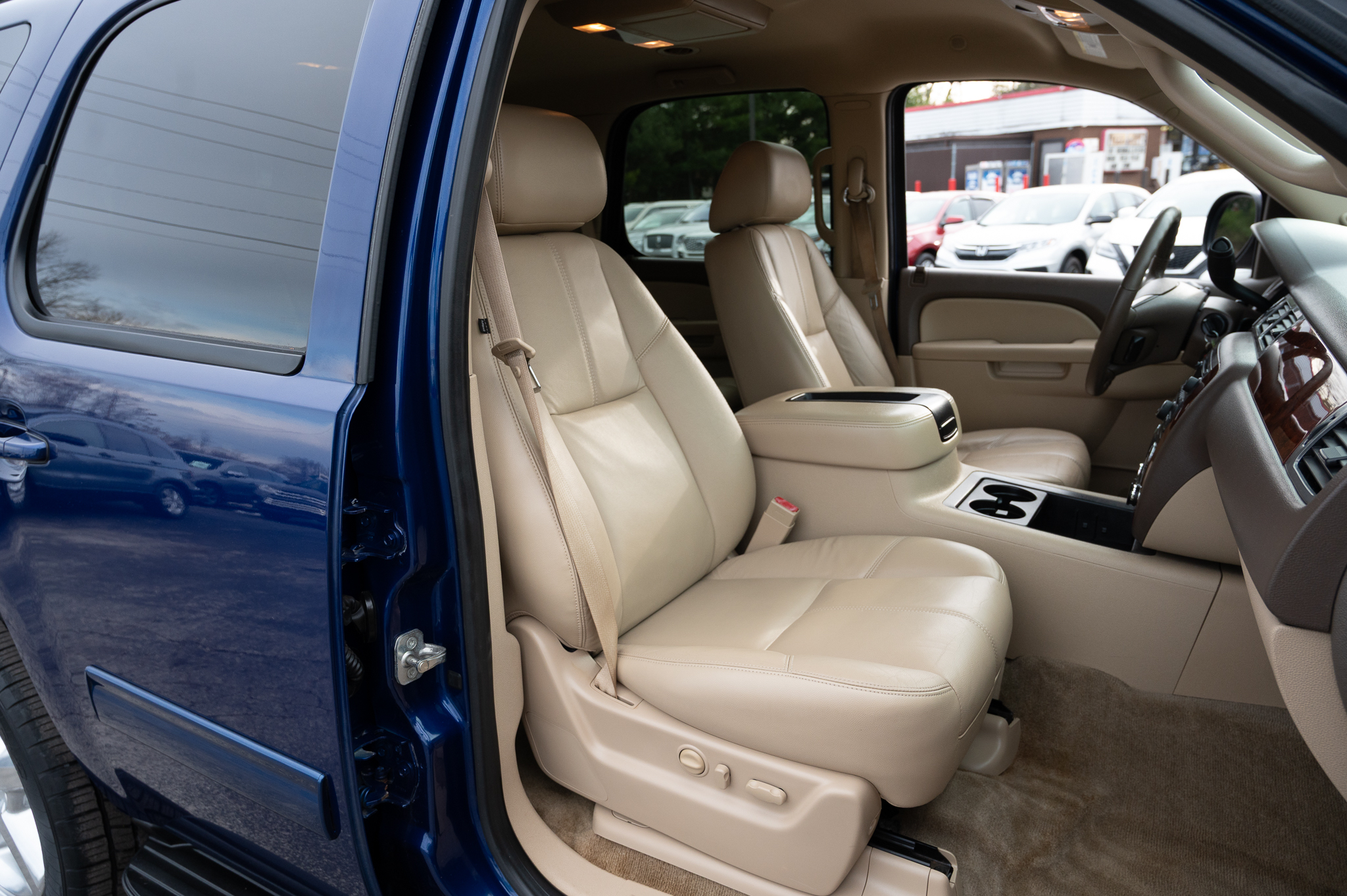 Chevrolet Tahoe LT 4WD 2012