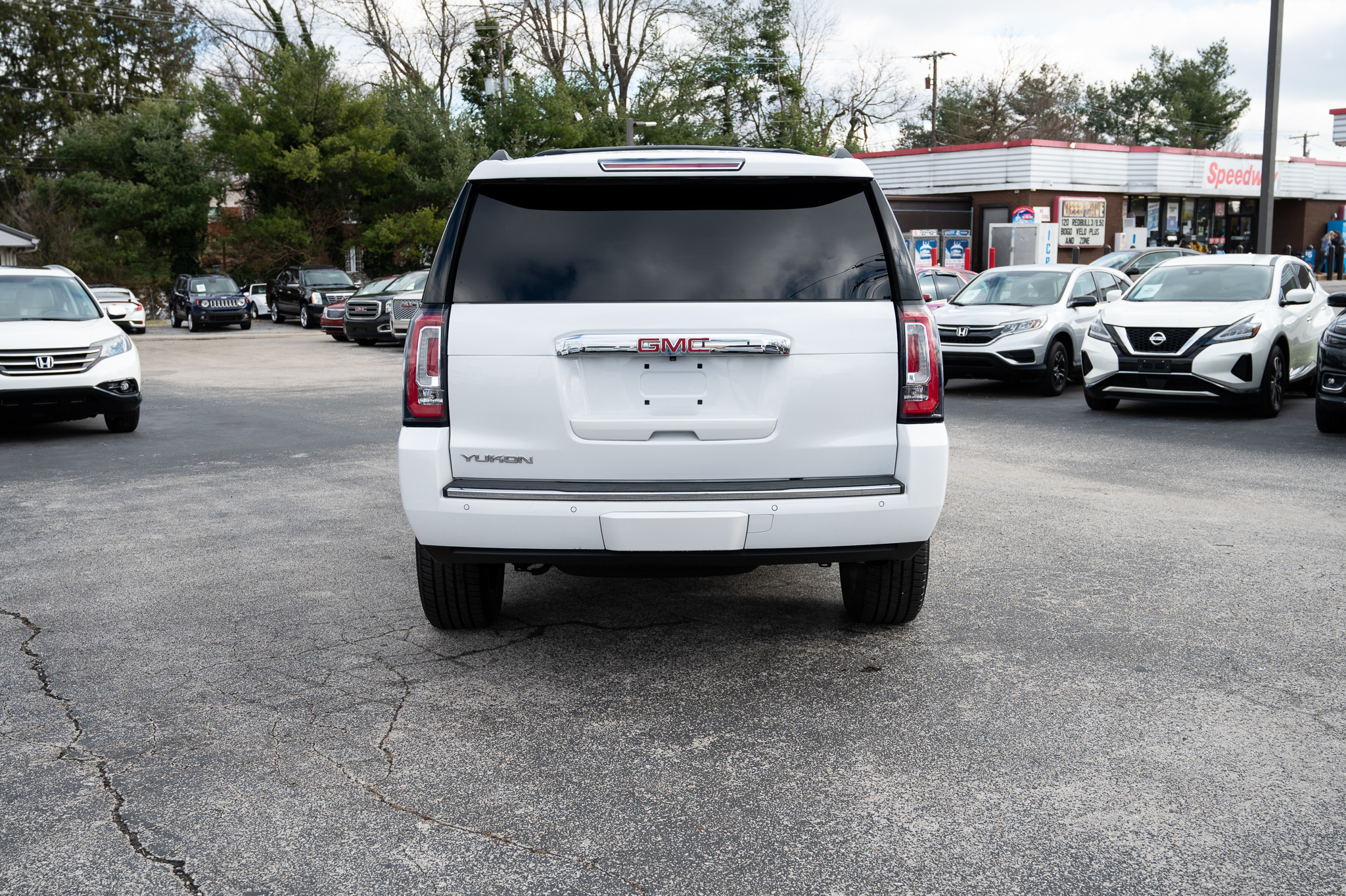 GMC Yukon Denali 4WD 2019