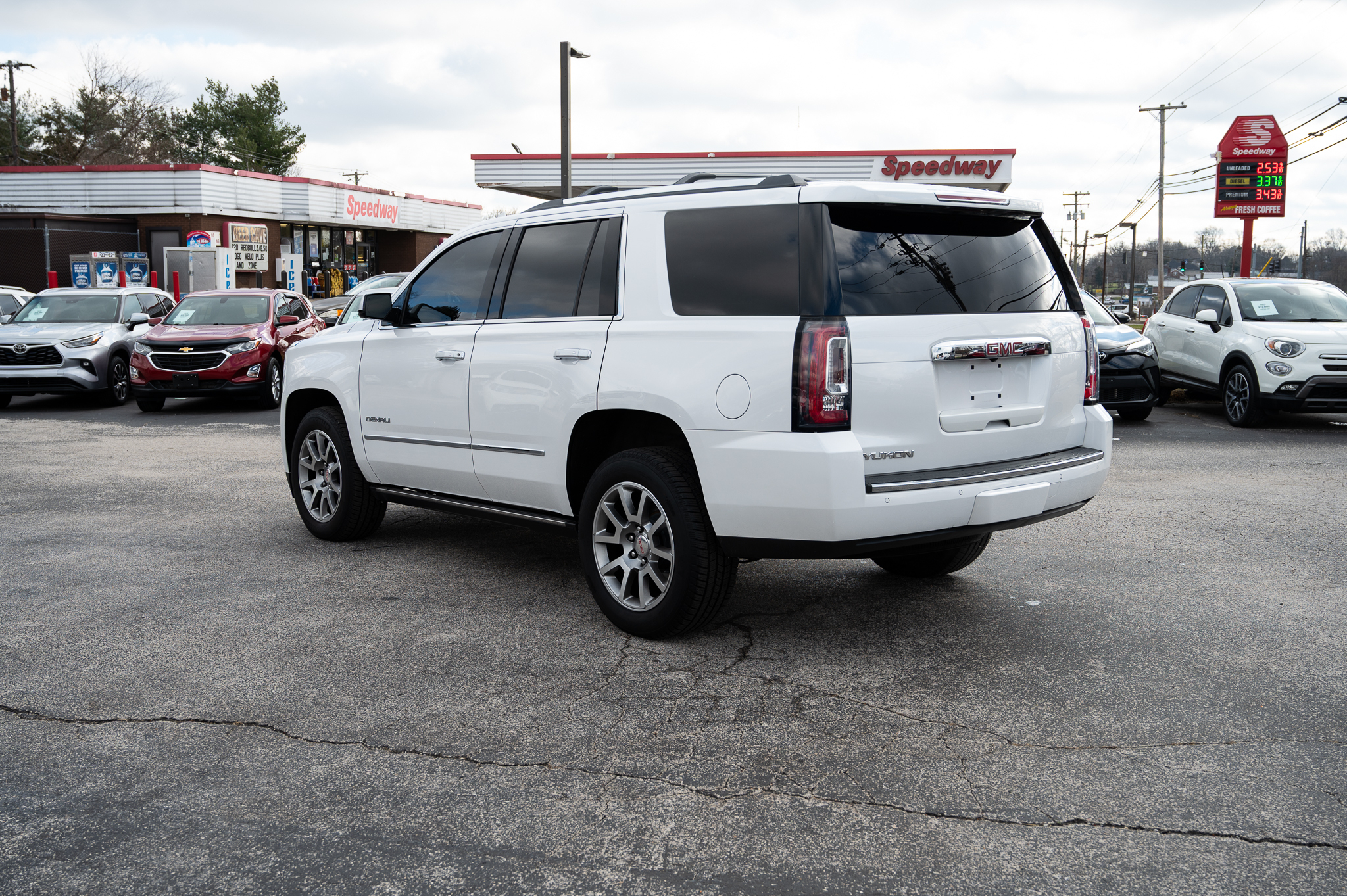 GMC Yukon Denali 4WD 2019