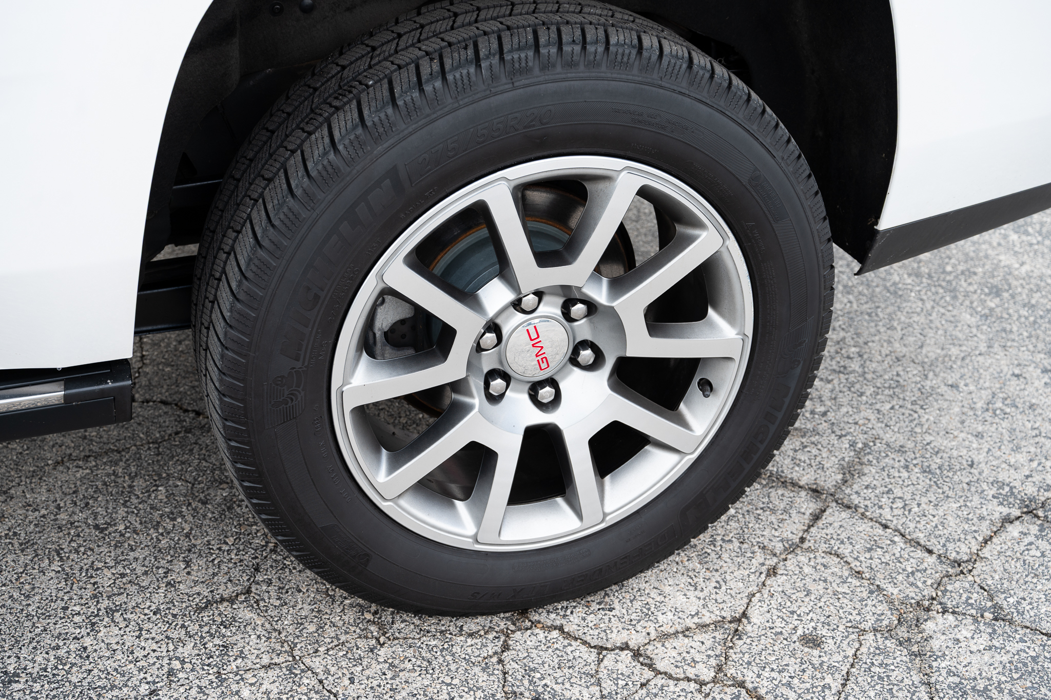 GMC Yukon Denali 4WD 2019