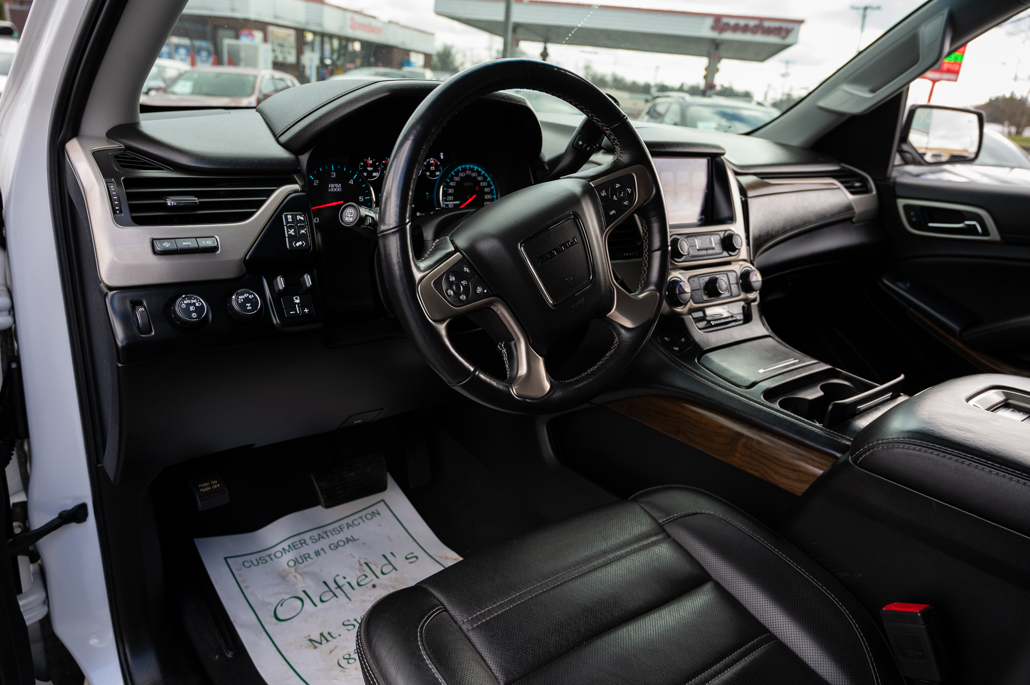 GMC Yukon Denali 4WD 2019