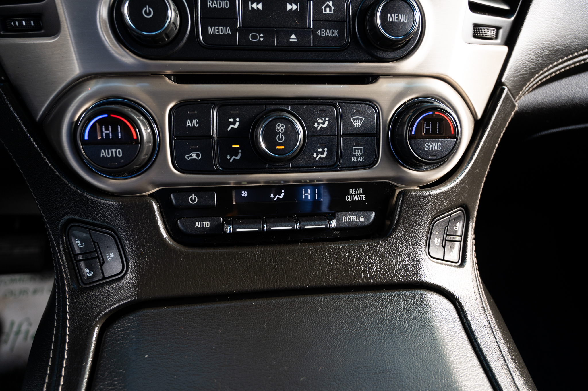 GMC Yukon Denali 4WD 2019