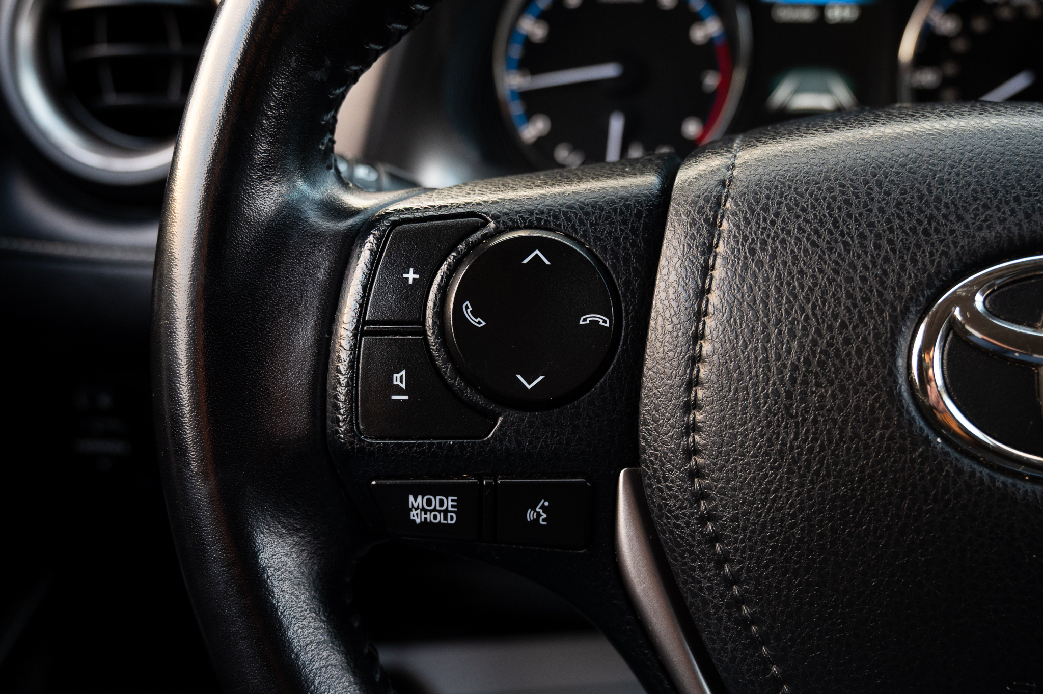 Toyota RAV4 Limited AWD 2016