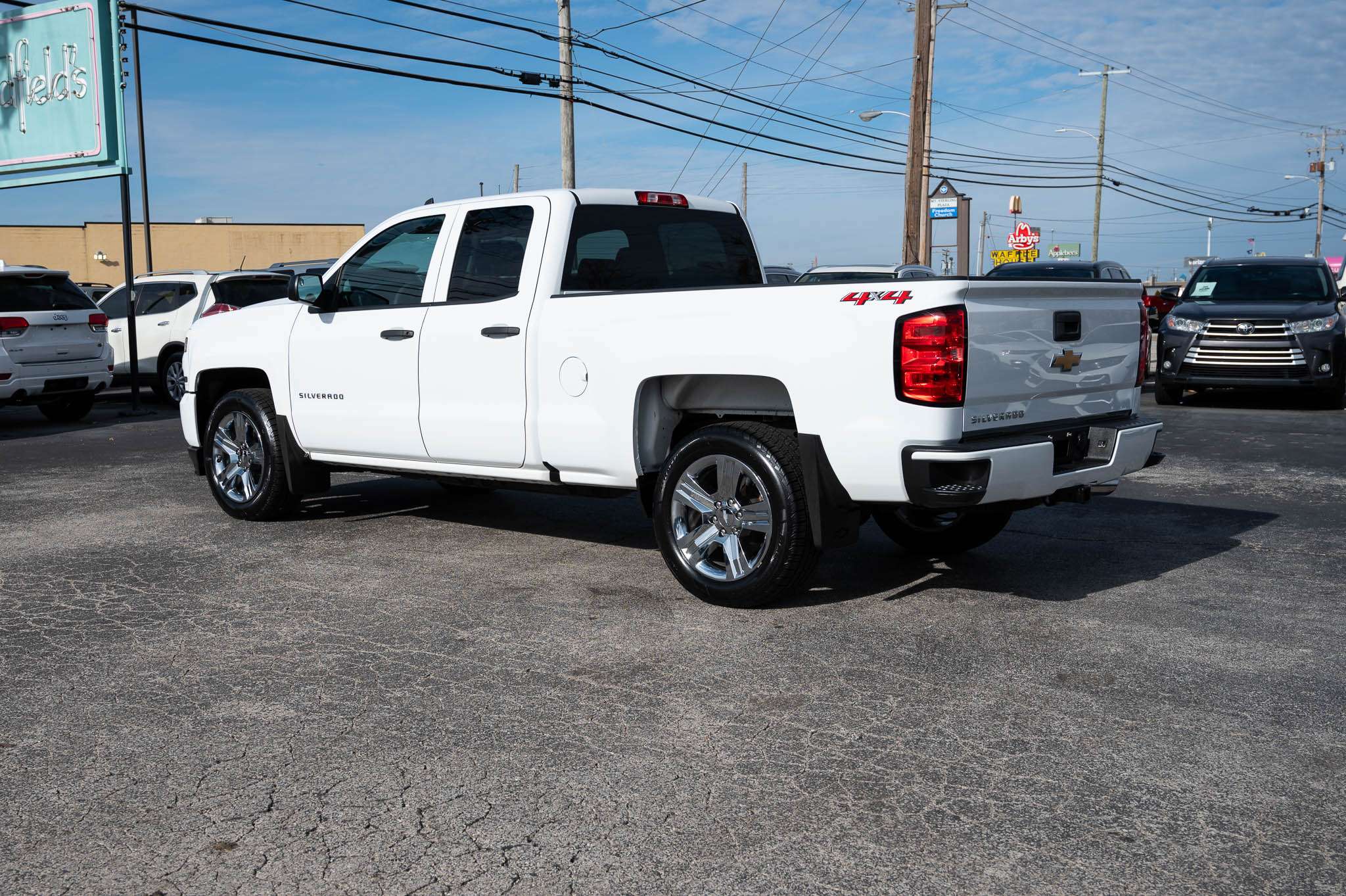 Chevrolet Silverado 1500 Custom Double Cab 4WD 2018