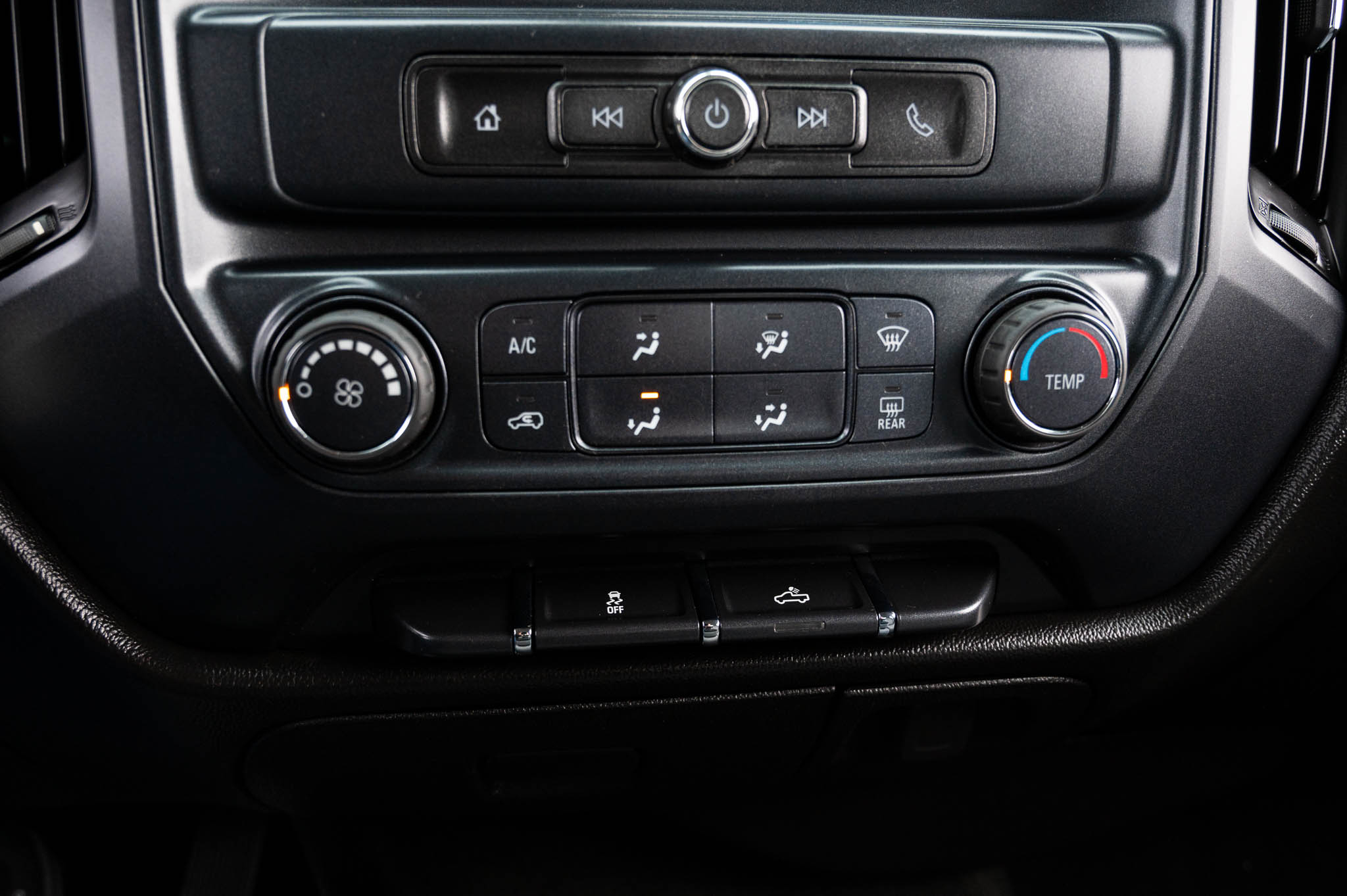 Chevrolet Silverado 1500 Custom Double Cab 4WD 2018