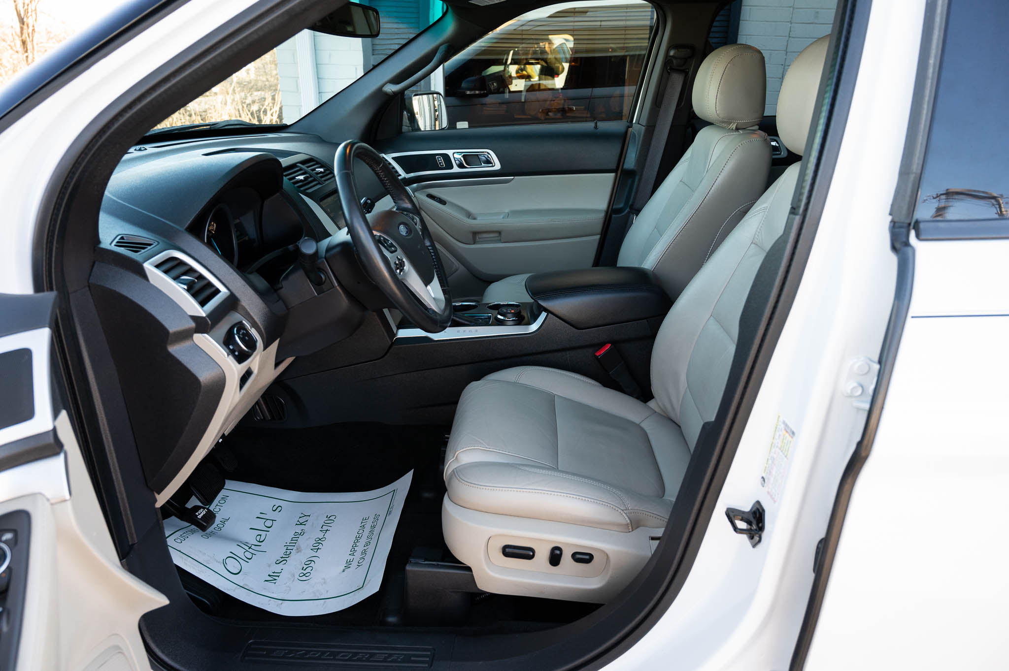 Ford Explorer XLT 4WD 2012