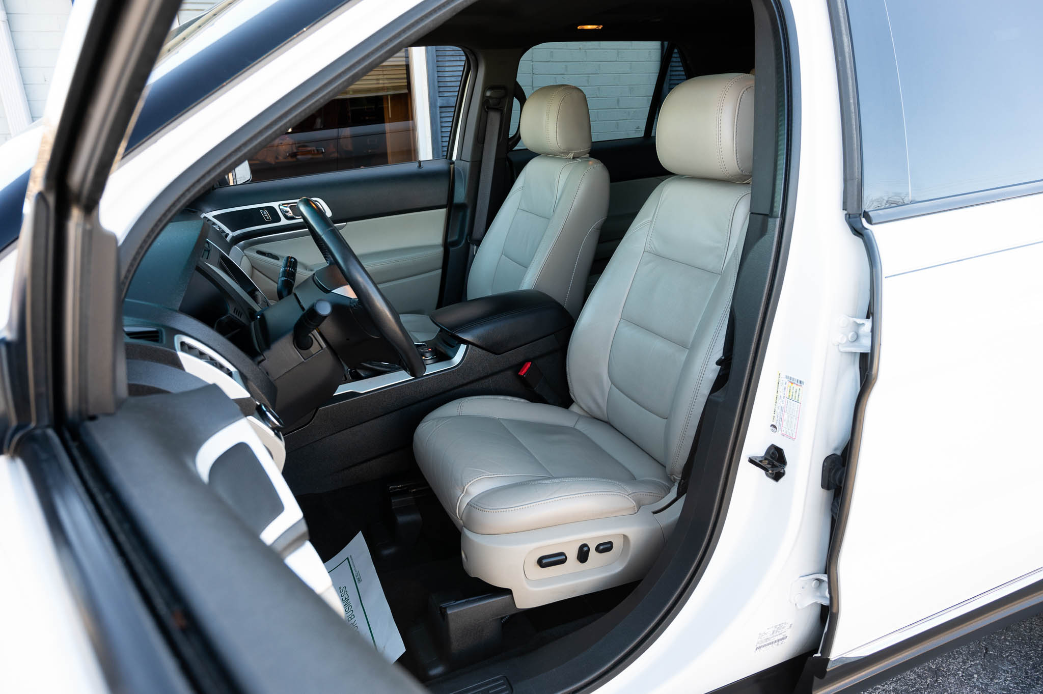 Ford Explorer XLT 4WD 2012