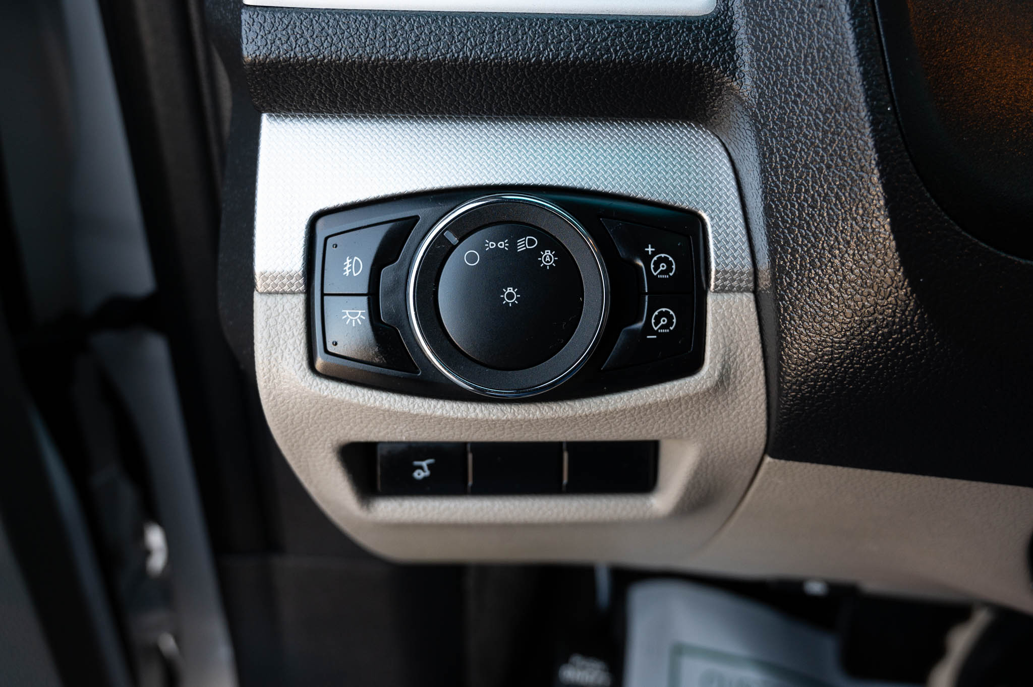 Ford Explorer XLT 4WD 2012