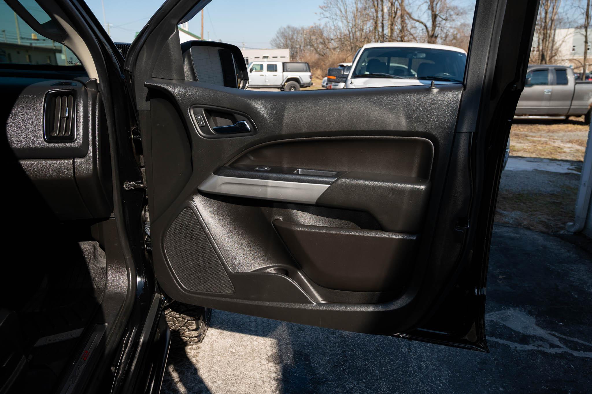 Chevrolet Colorado ZR2 Crew Cab Short Box 4WD 2021