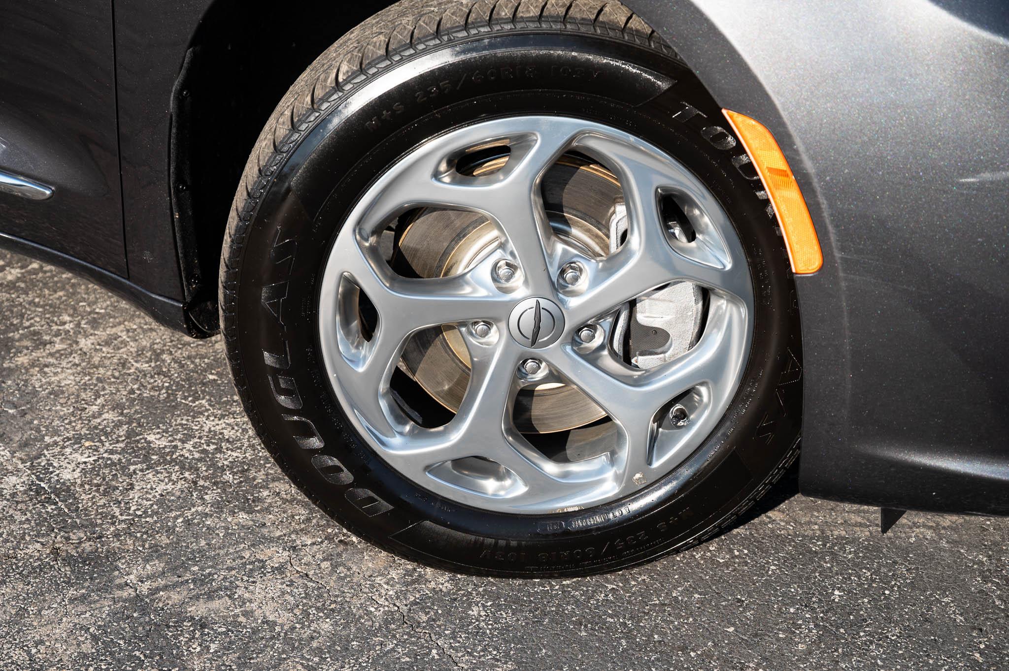 Chrysler Pacifica Limited AWD 2021