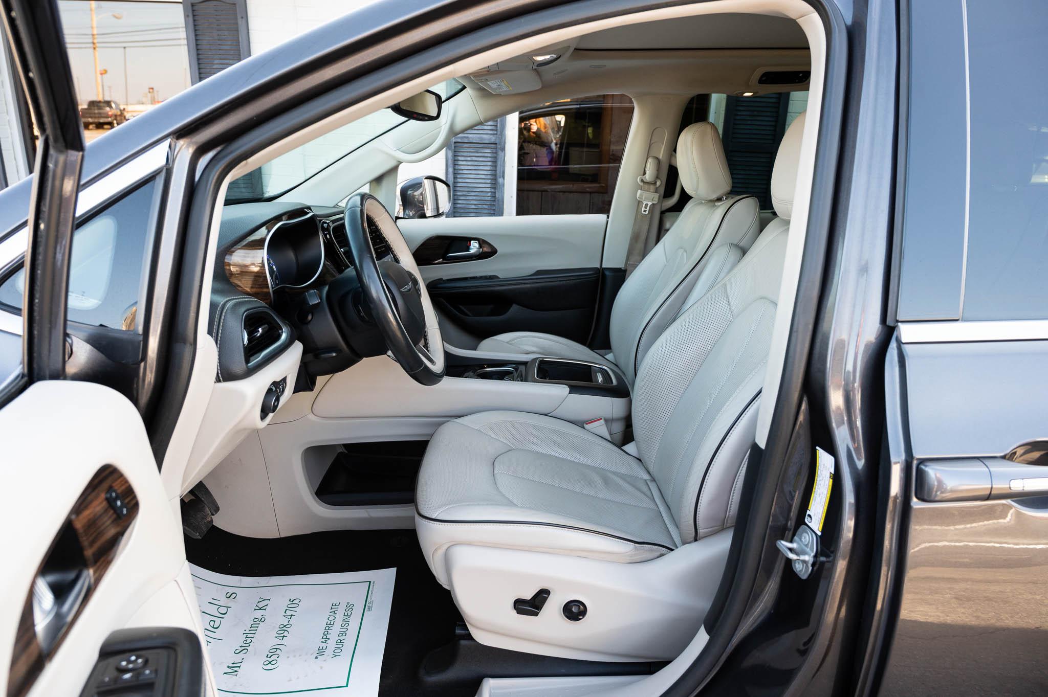 Chrysler Pacifica Limited AWD 2021