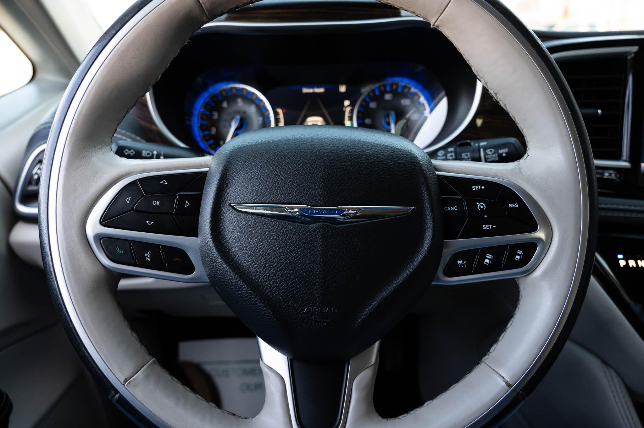 Chrysler Pacifica Limited AWD 2021