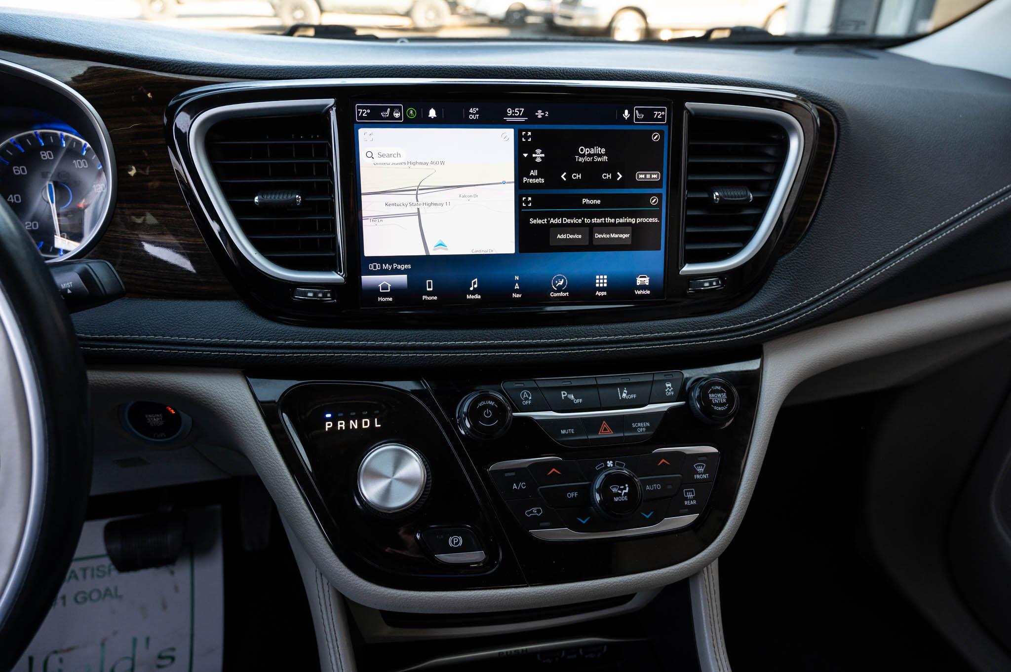 Chrysler Pacifica Limited AWD 2021
